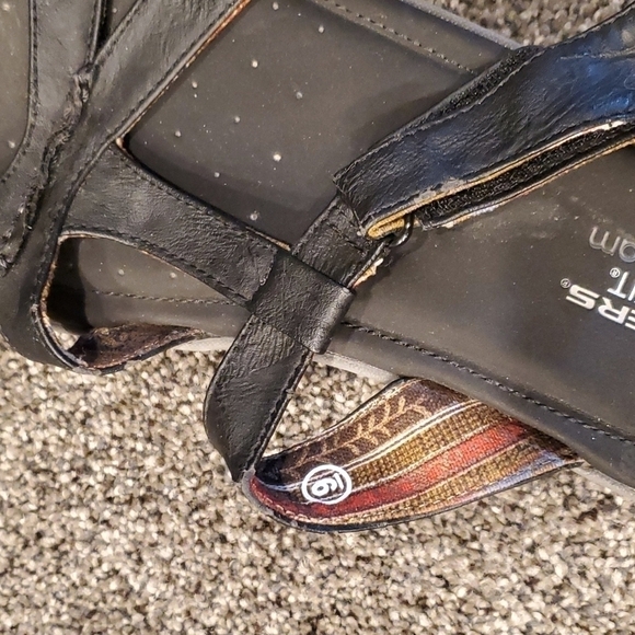 Skechers Womens Relaxed Fit memory foam sandals flats  shoes sz 9 - Picture 8 of 8